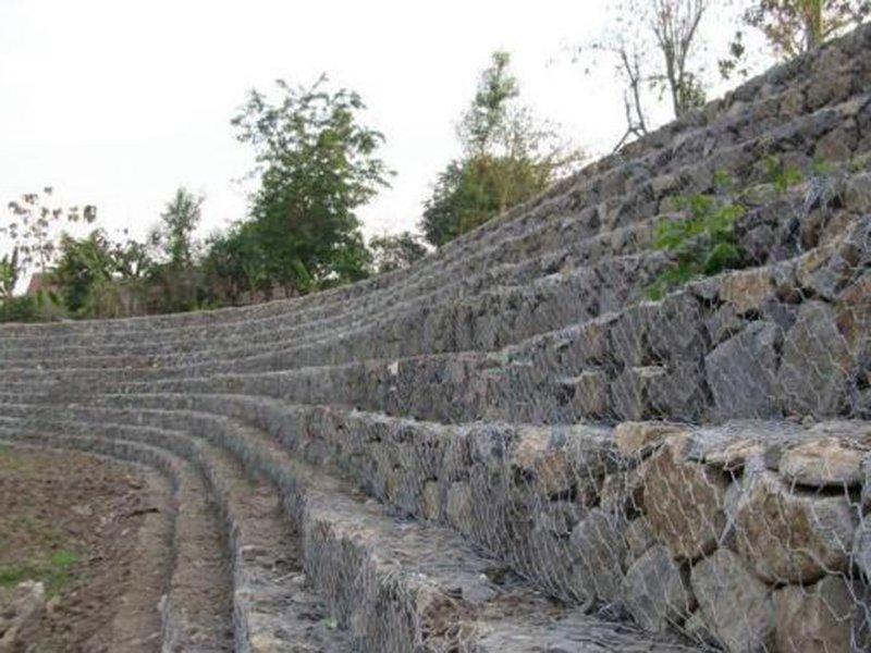 護(hù)坡石籠網(wǎng)